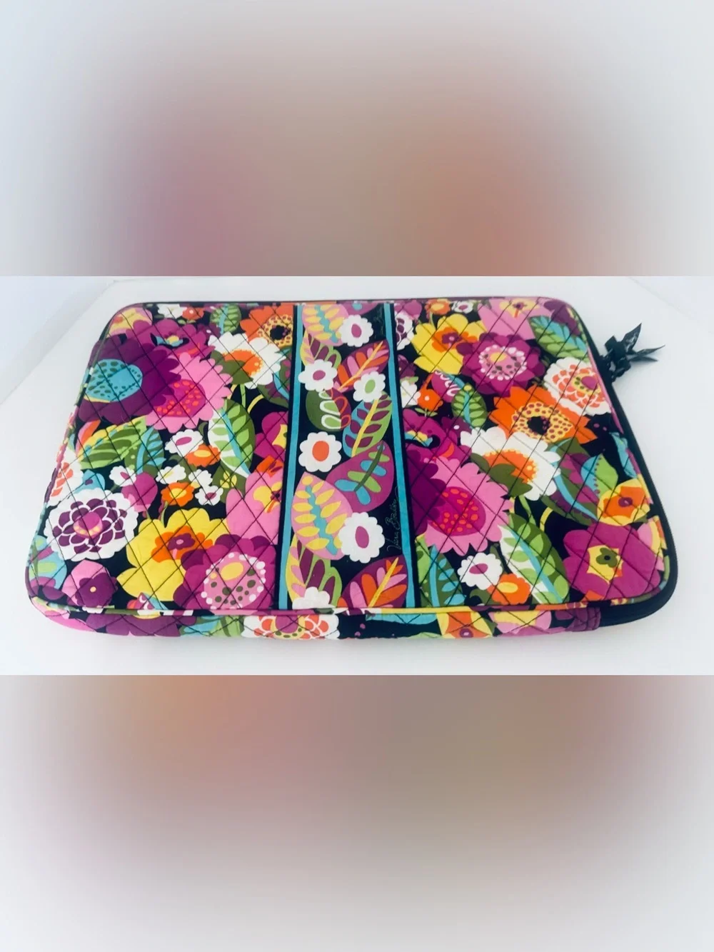 Vera Bradley Va Va Bloom Quilted Laptop Sleeve Padded Soft Zips Inside Pocket
